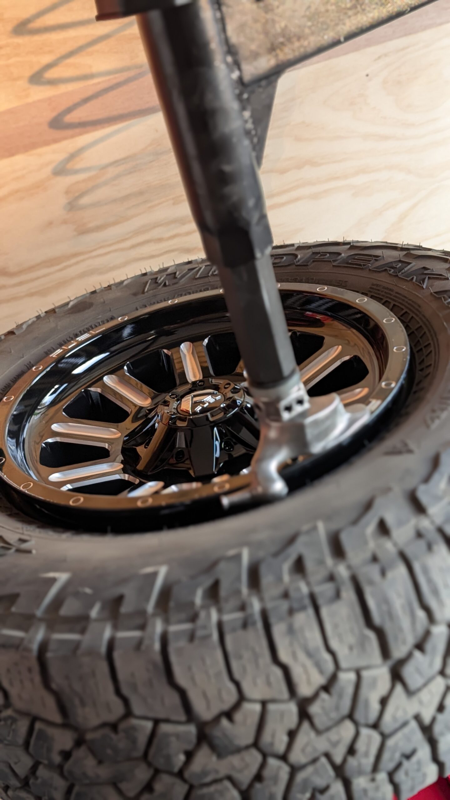 Custom Wheels & Replacement